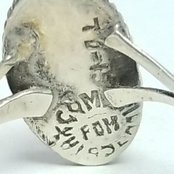 Vintage Light Pink Oval Inlay Sterling Silver Ring, Size 6 1/2, Signed - Picture 4 of 8